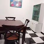 A Cinco Minutos De Todo